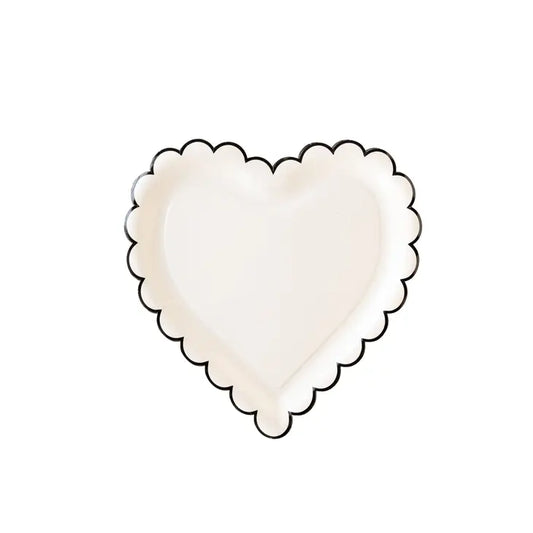 SCALLOPED HEART PAPER PLATE