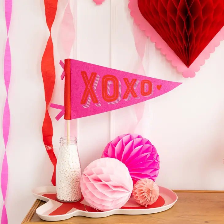 XOXO FELT PENNANT