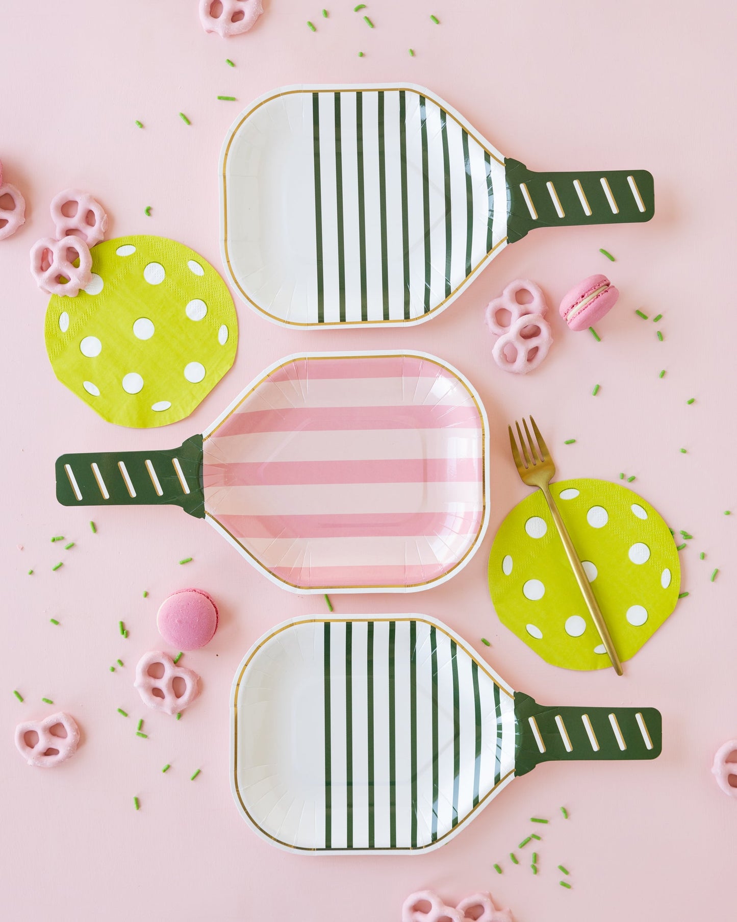 PINK PADDLE SHAPED PAPER PLATE