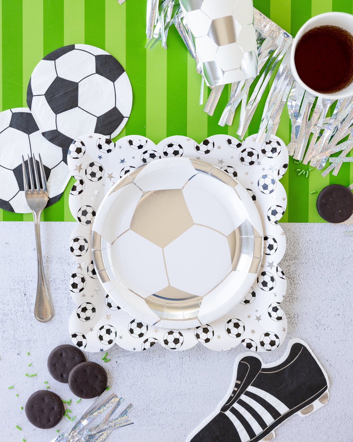 SOCCER BALL SHAPED PAPER COCKTAIL NAPKIN