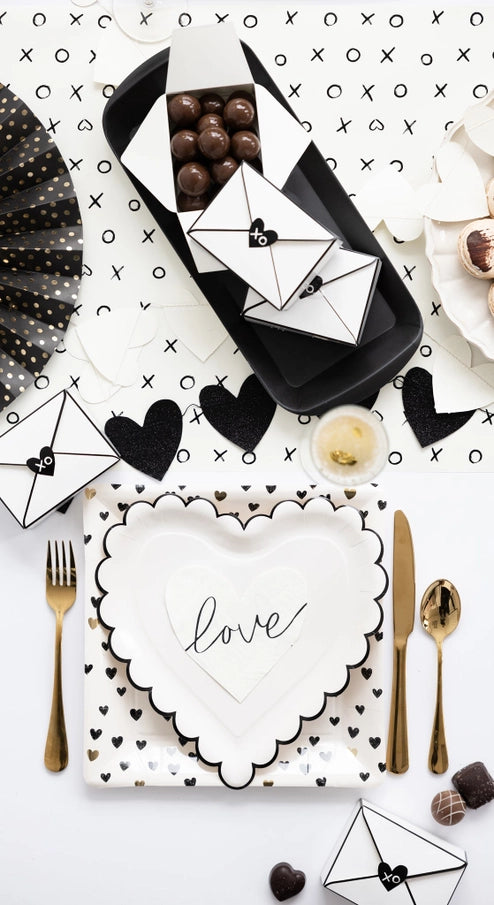 XOXO TABLE RUNNER