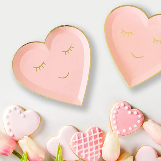 PASTEL PINK HEART SHAPED PAPER PLATES (Set of 8)