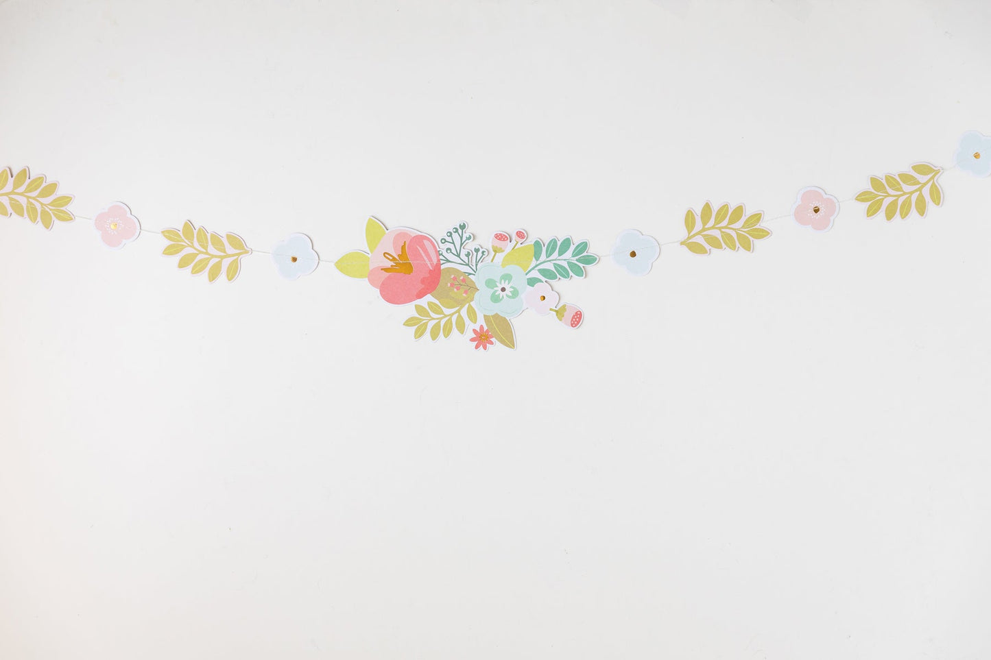 GARDEN PARTY FLORAL & PENNANT BANNER SET