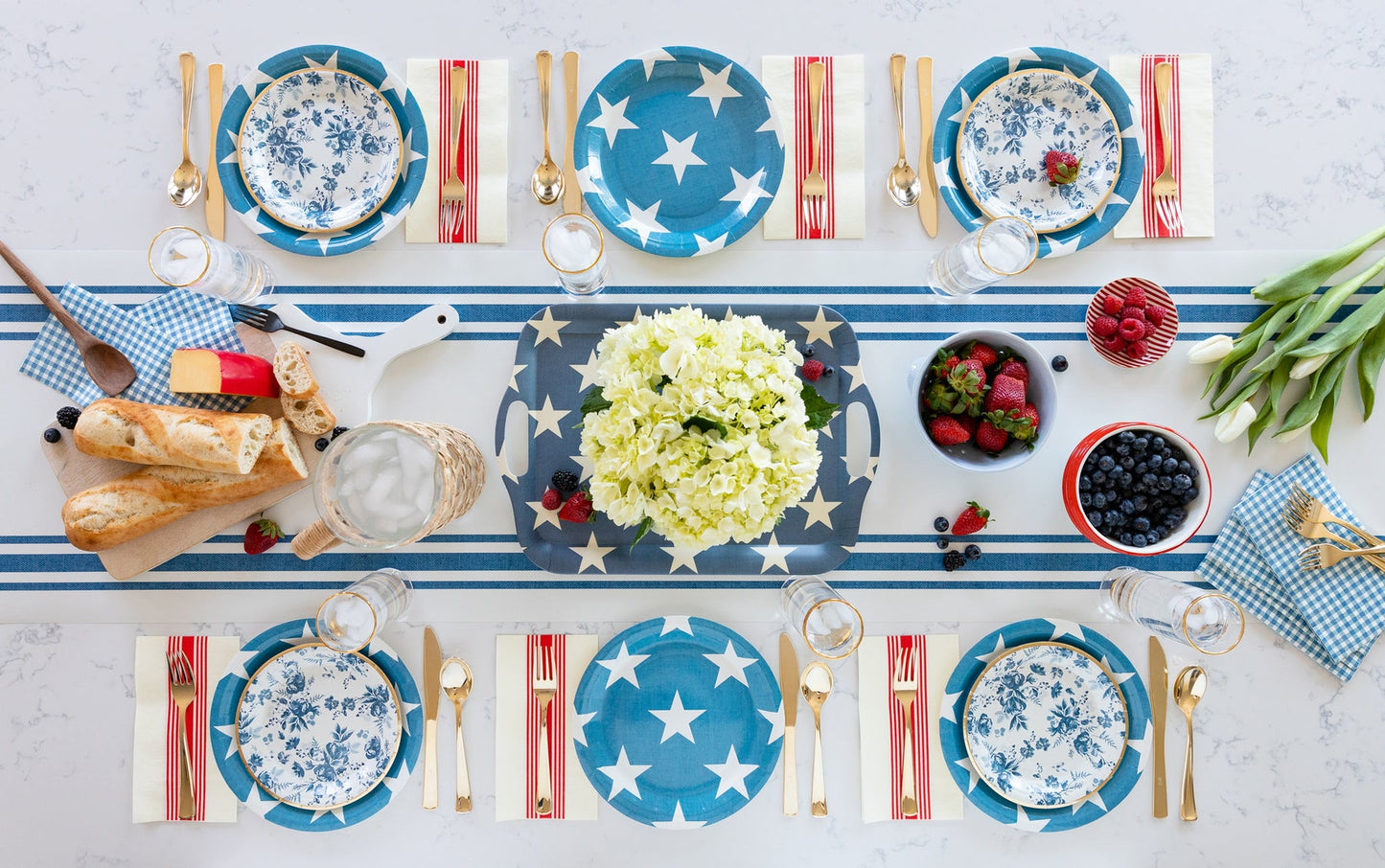 HAMPTONS NAVY FLORAL PAPER PLATE