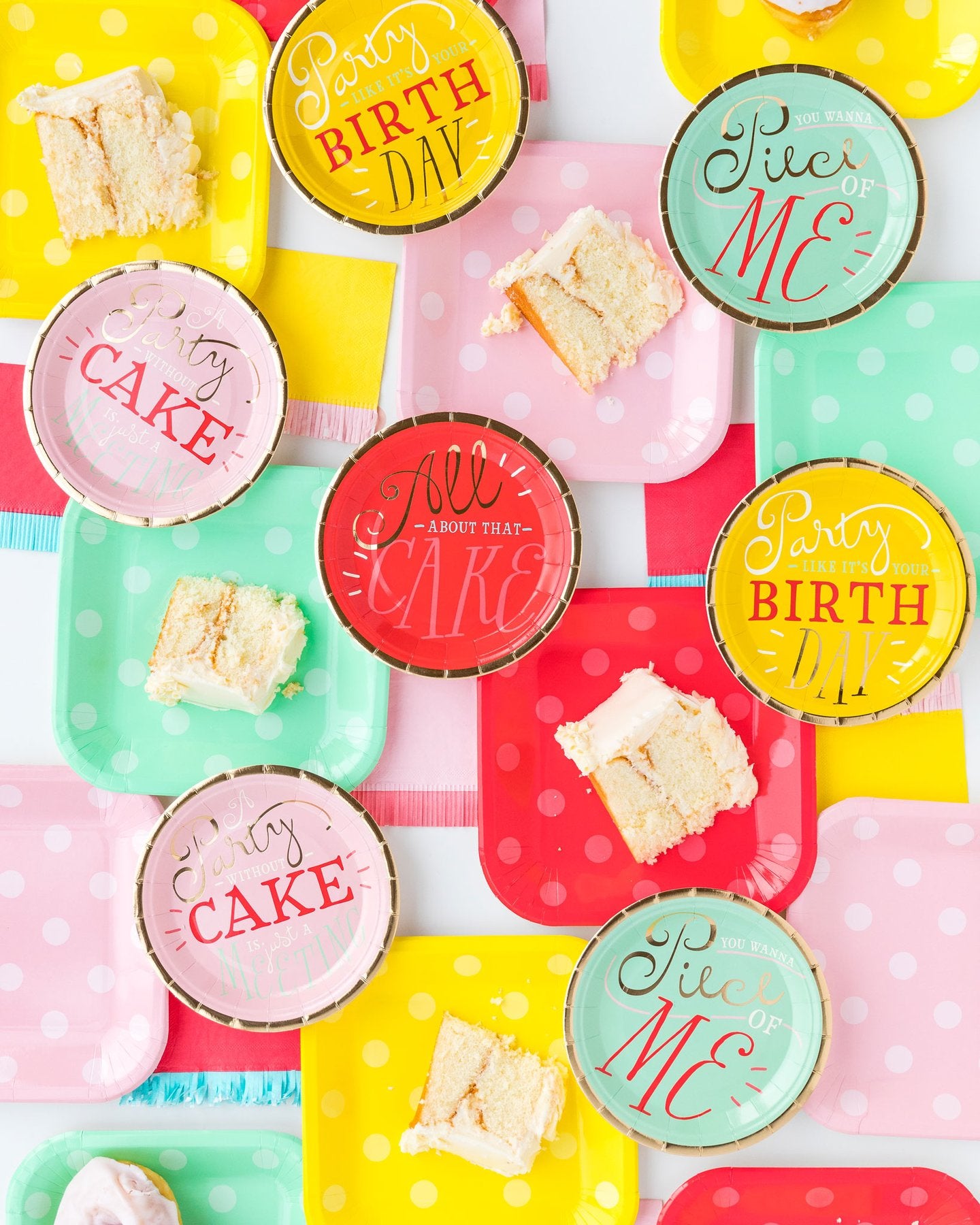 HIP HIP HOORAY CAKE PLATES SET