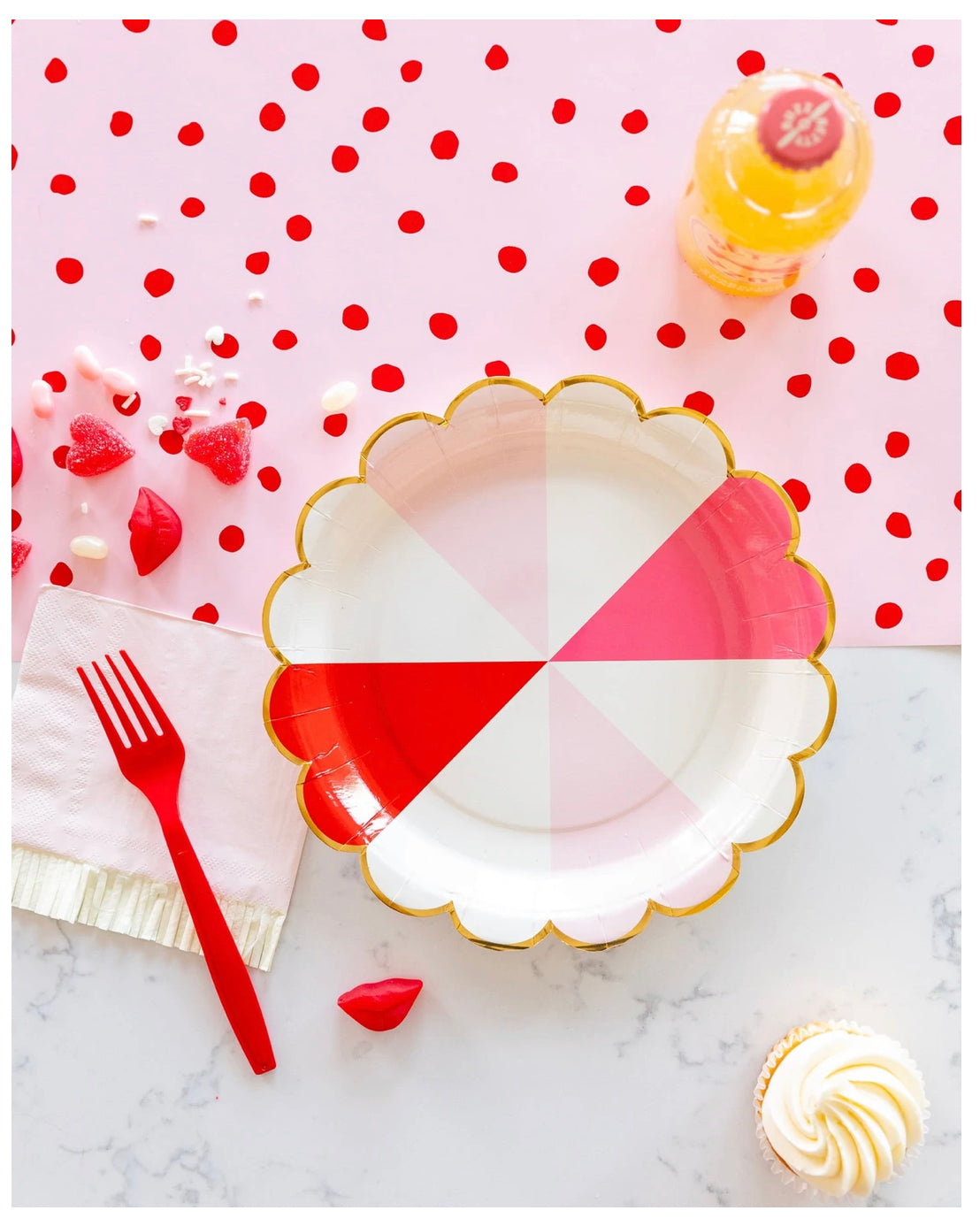 PINK AND RED ROUND COLOR BLOCK 9" PLATES