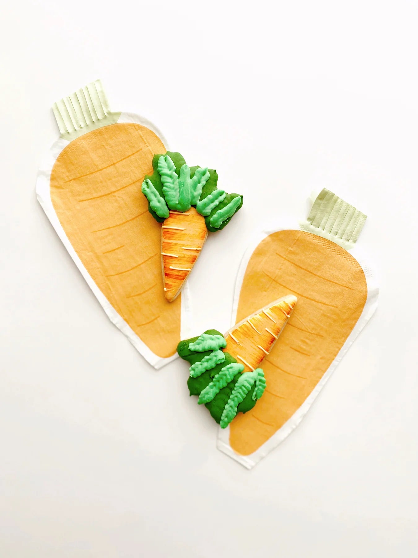 CARROT SHAPED NAPKIN